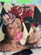 Load image into Gallery viewer, Cojín Christian Lacroix
